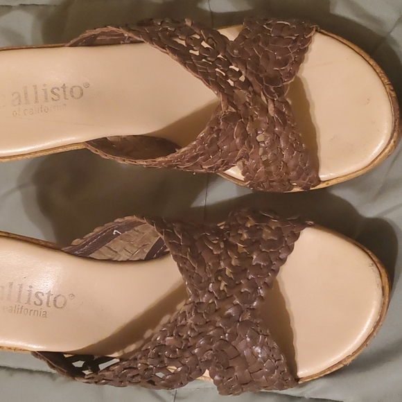 Callisto of California Wedges - Picture 2 of 13